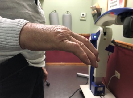 MLS Laser Therapy for pain management and tissue healing at South Suburban Chiropractic Clinic.